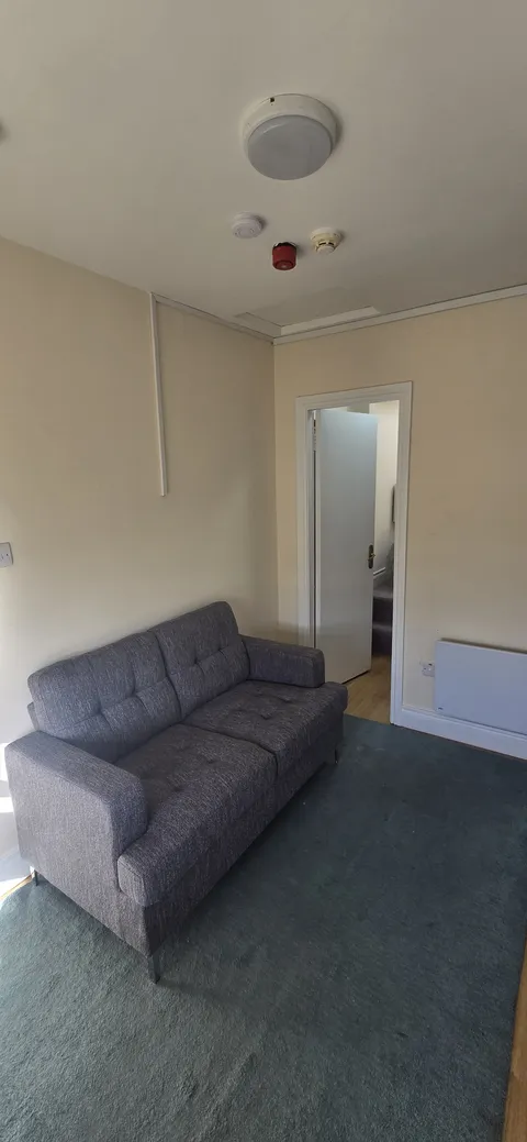 Cabra Road Studio 11, photo 3