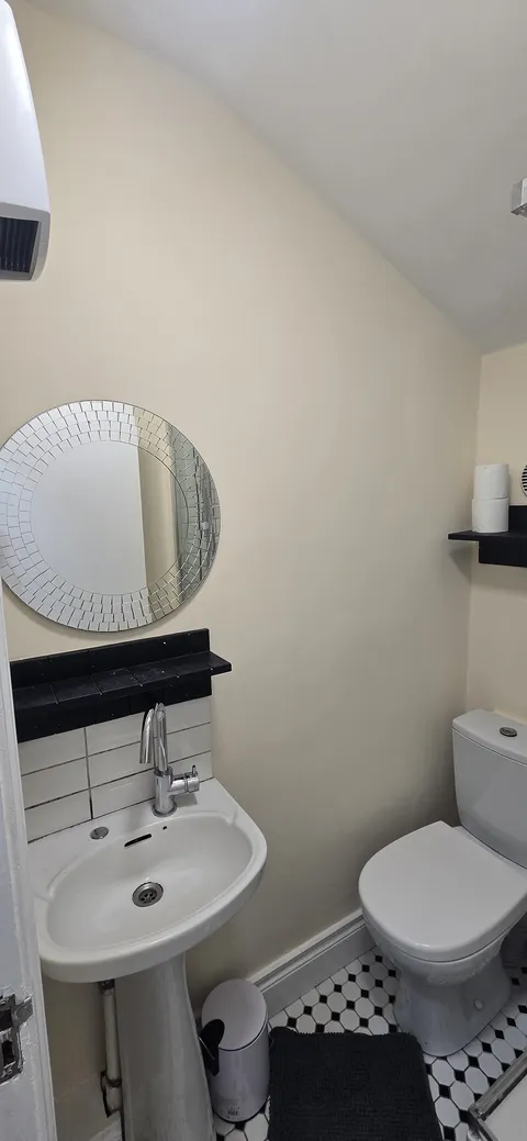 Cabra Road Studio 11, photo 4
