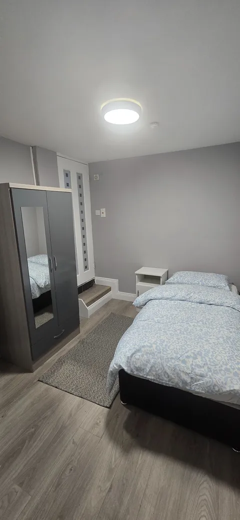 North Circular Road Apt 3 Two Bed, photo 5