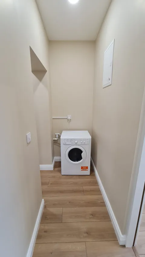 North Circular Road 2 Bed Apt, photo 4