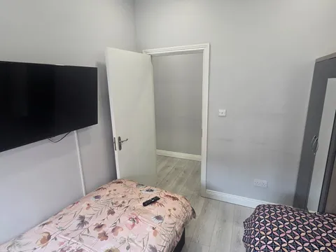 Buckingham Street 2 Bed Apt, photo 3